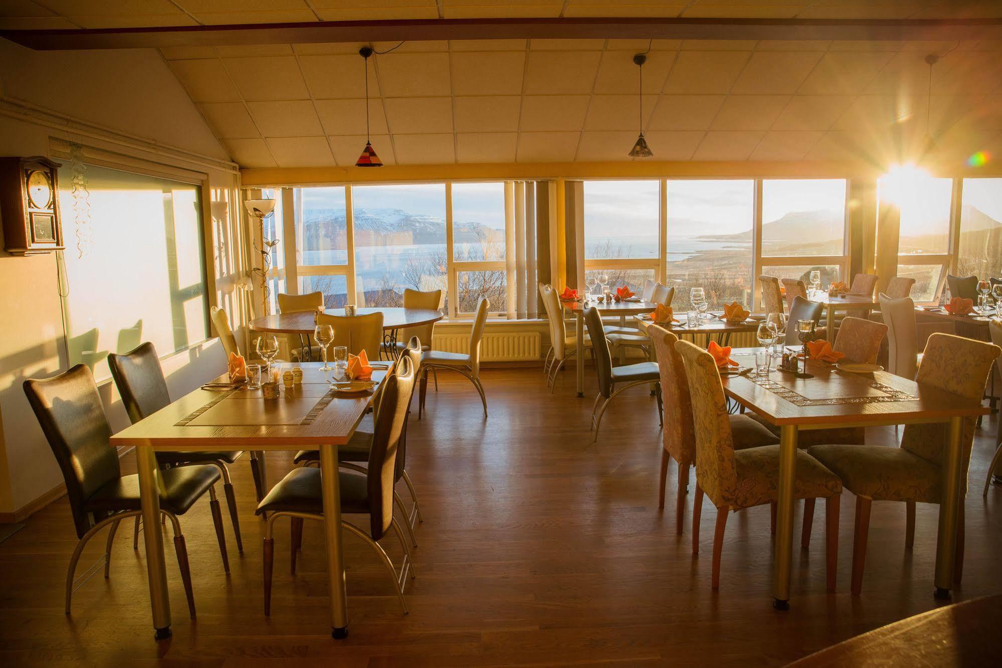 Hotel Glymur Hvalfjörður Buitenkant foto